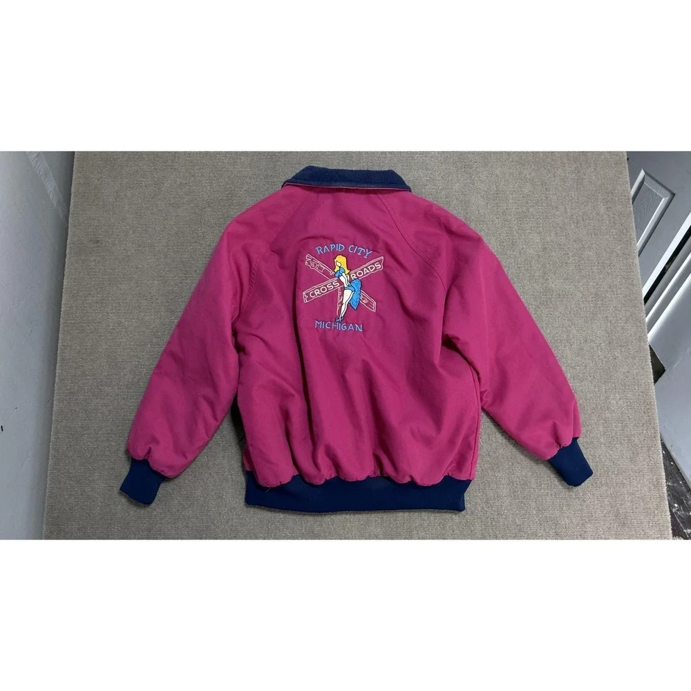 Sportsmaster brand item